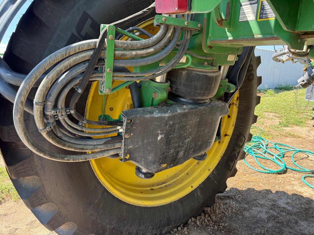 2016 John Deere R4045 Sprayer/High Clearance