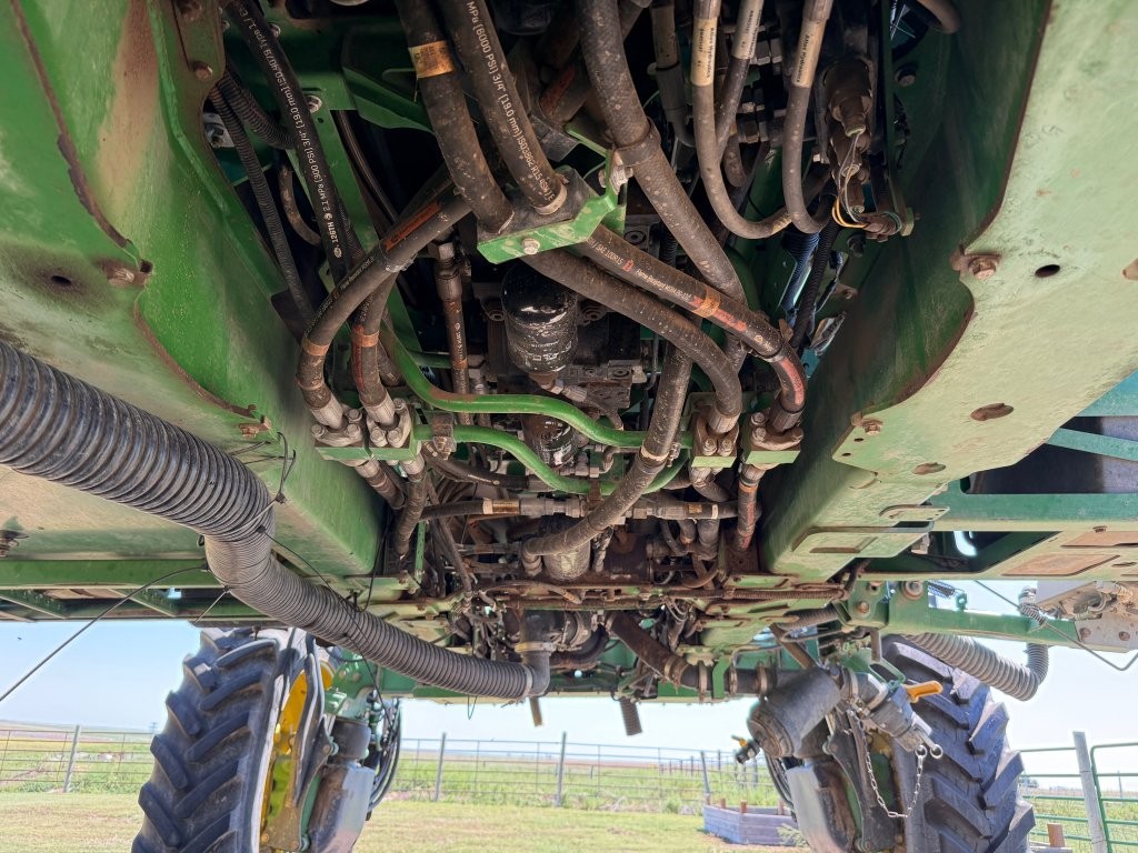 2016 John Deere R4045 Sprayer/High Clearance