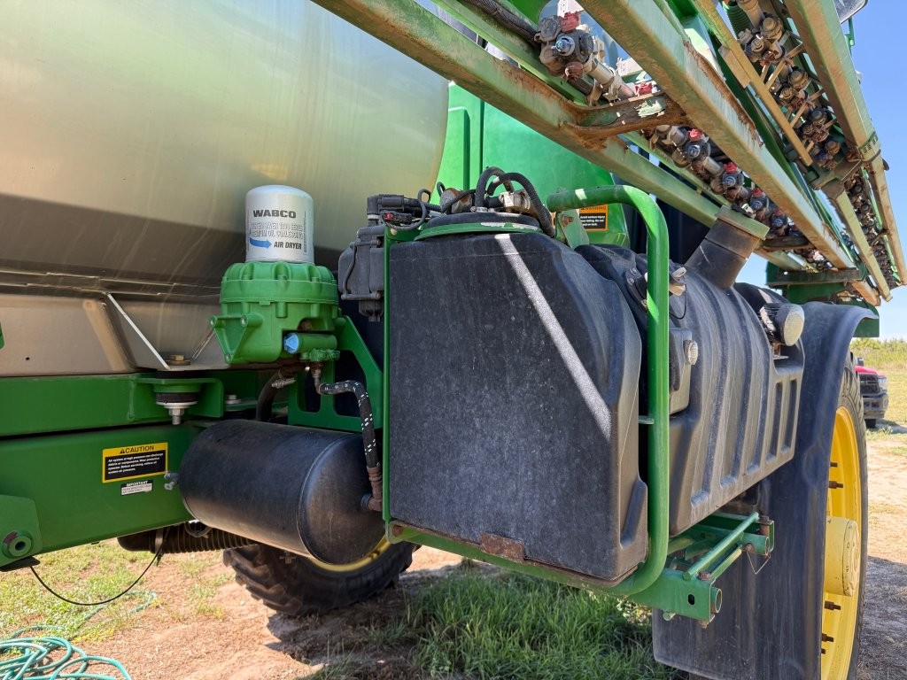 2016 John Deere R4045 Sprayer/High Clearance