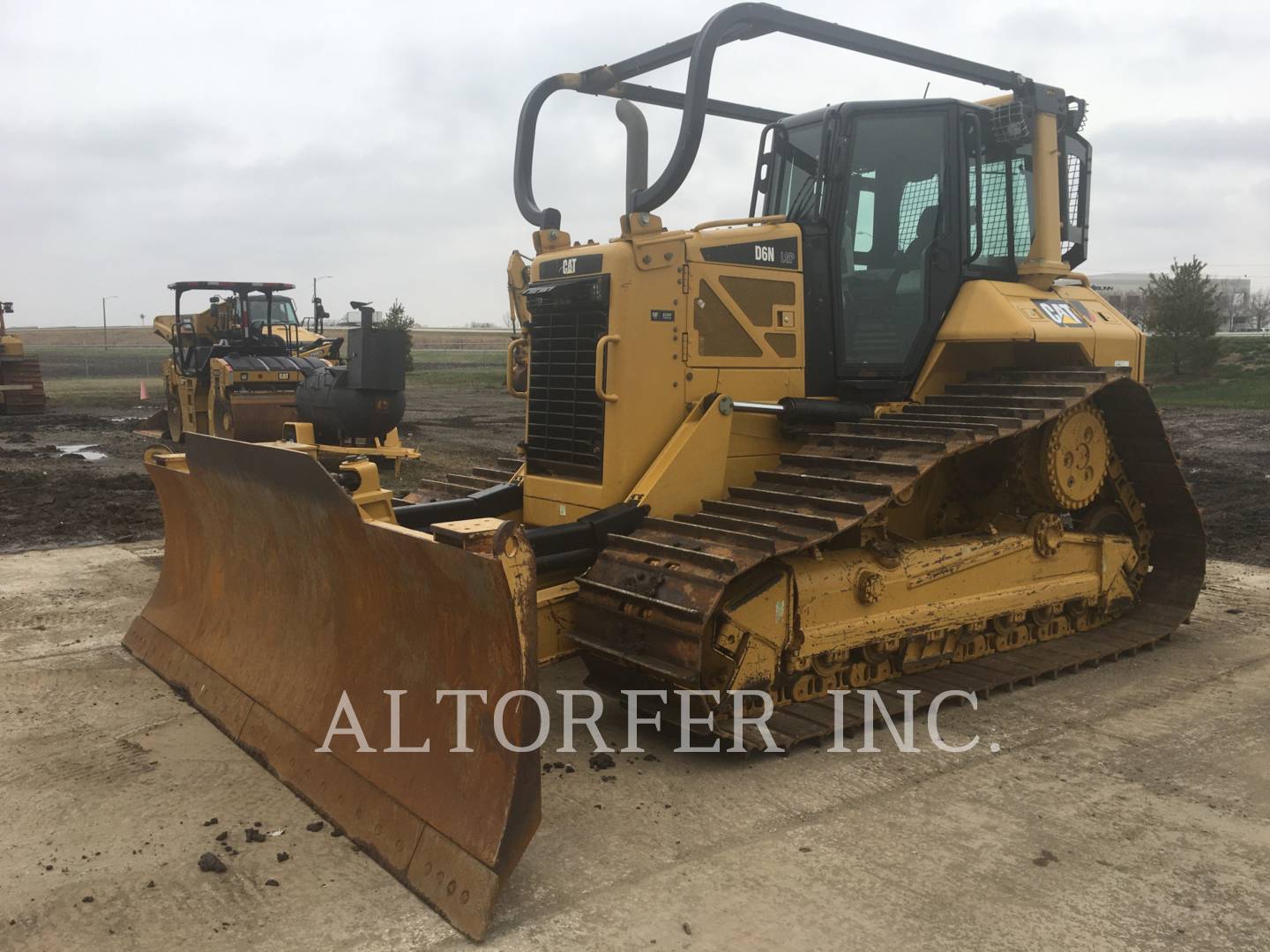 2014 Caterpillar D6N LGP Dozer