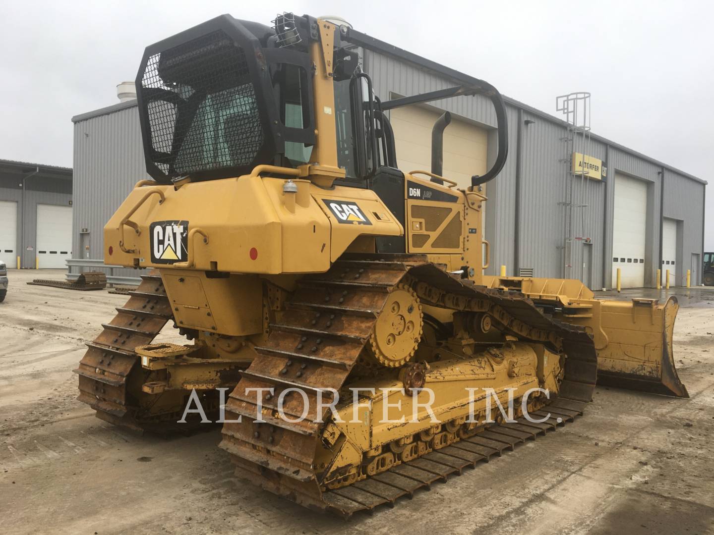 2014 Caterpillar D6N LGP Dozer