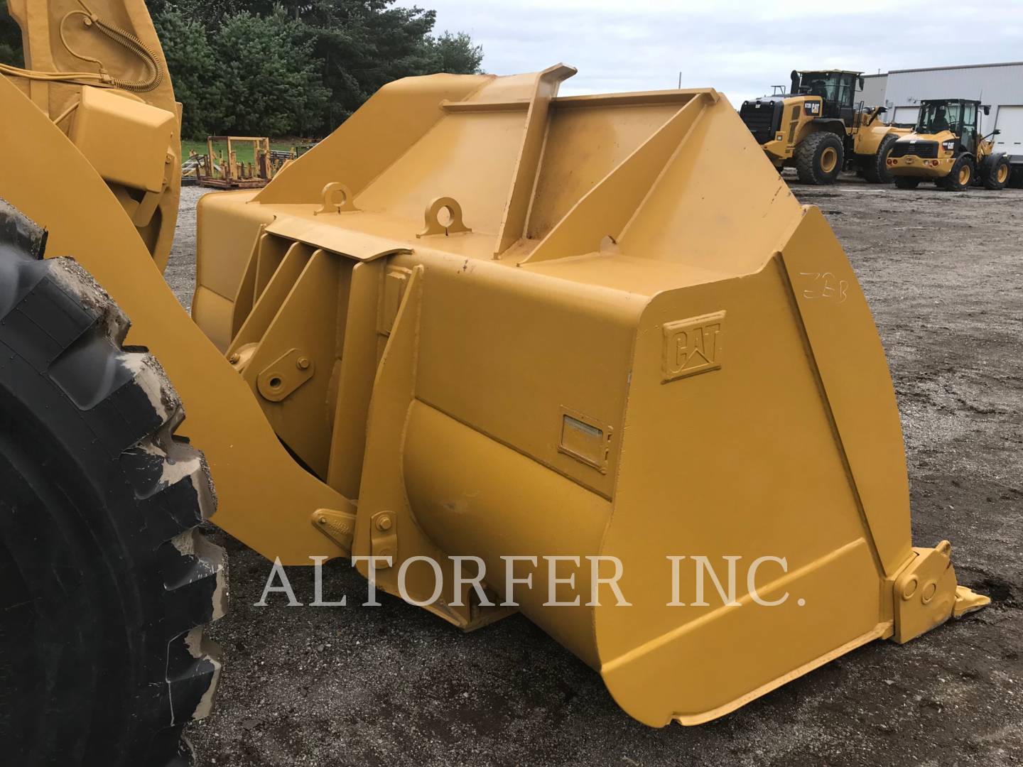 2017 Caterpillar 966M XE Wheel Loader