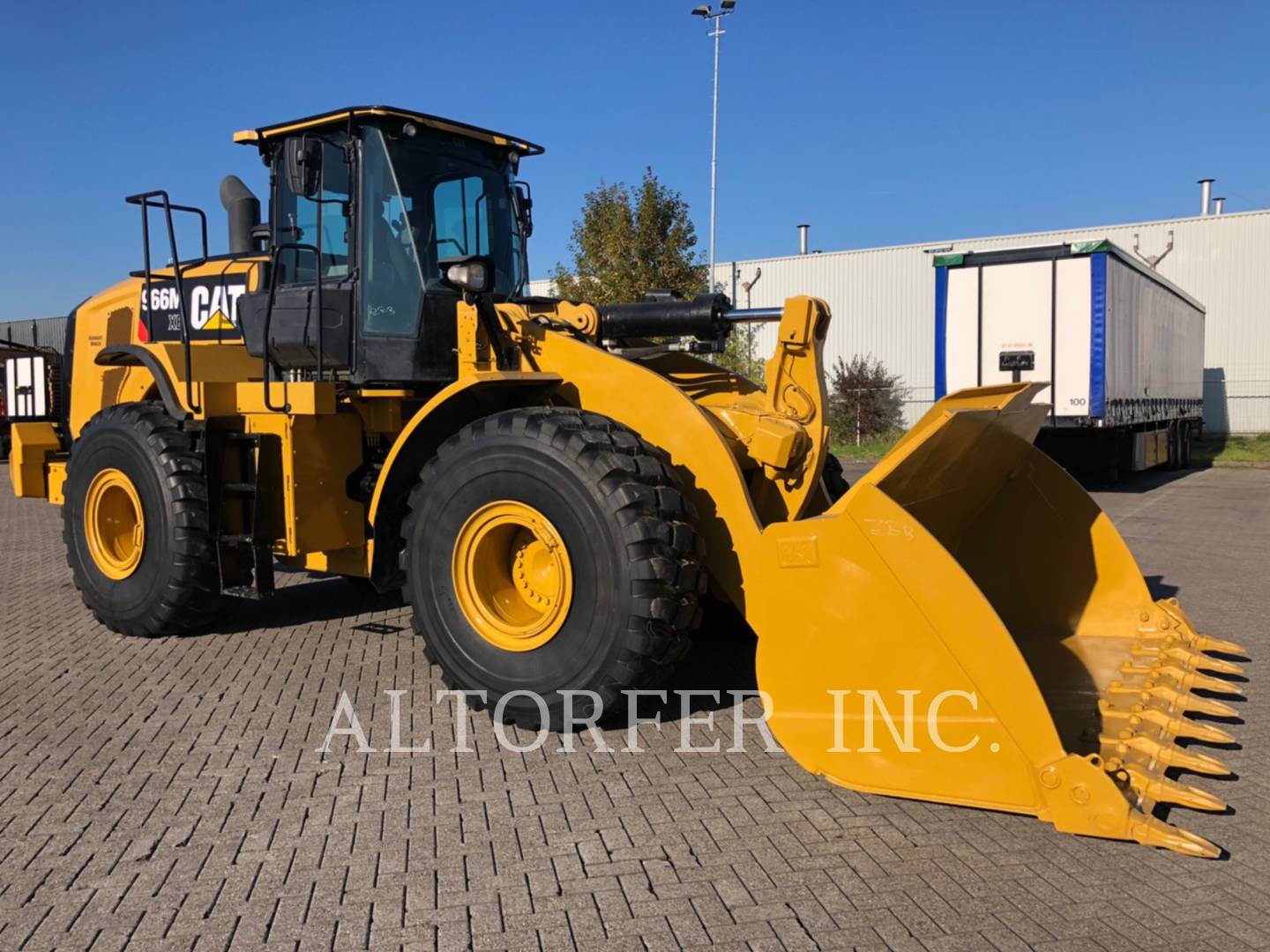 2017 Caterpillar 966M XE Wheel Loader