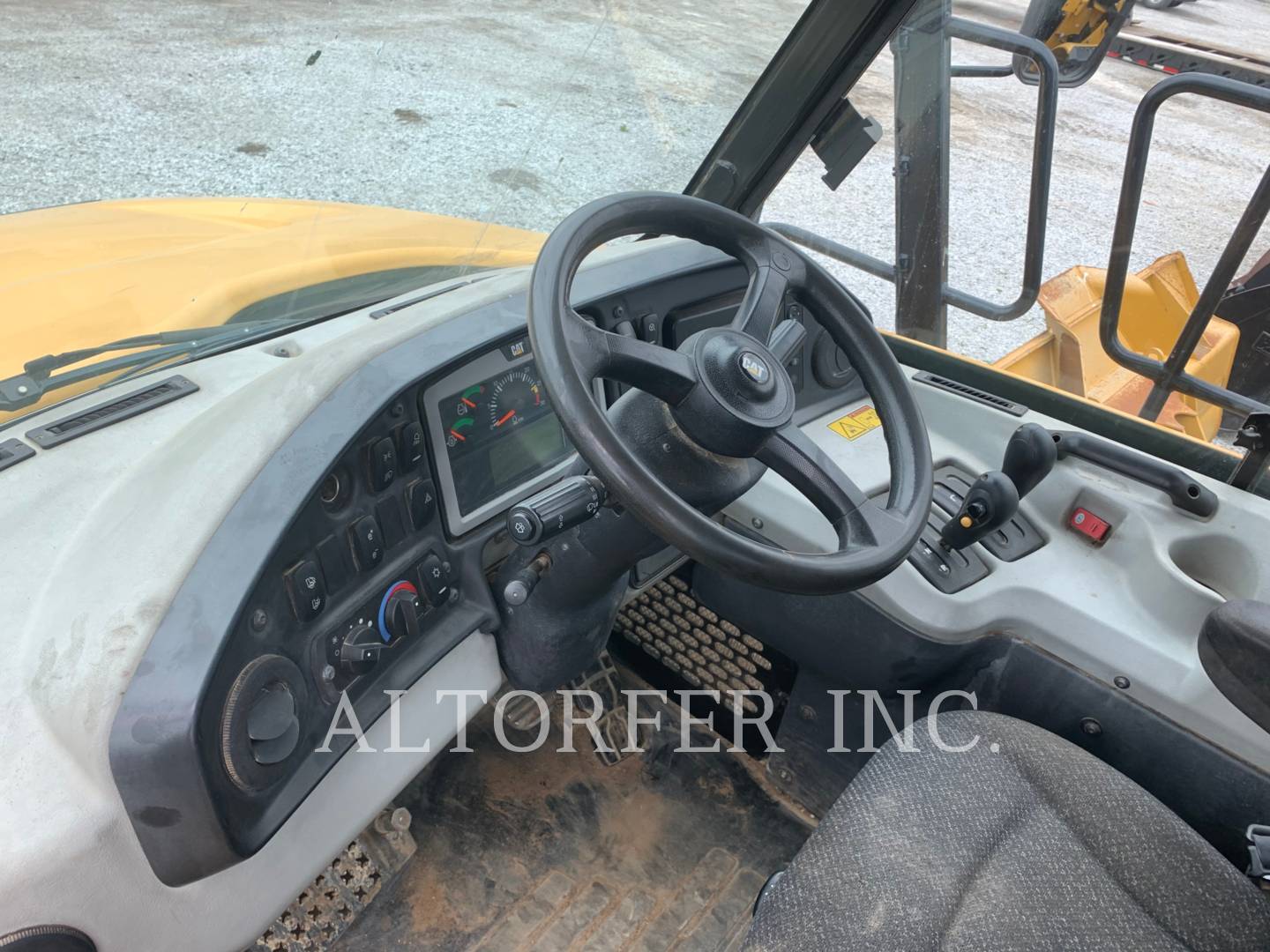 2015 Caterpillar 725C Articulated Truck