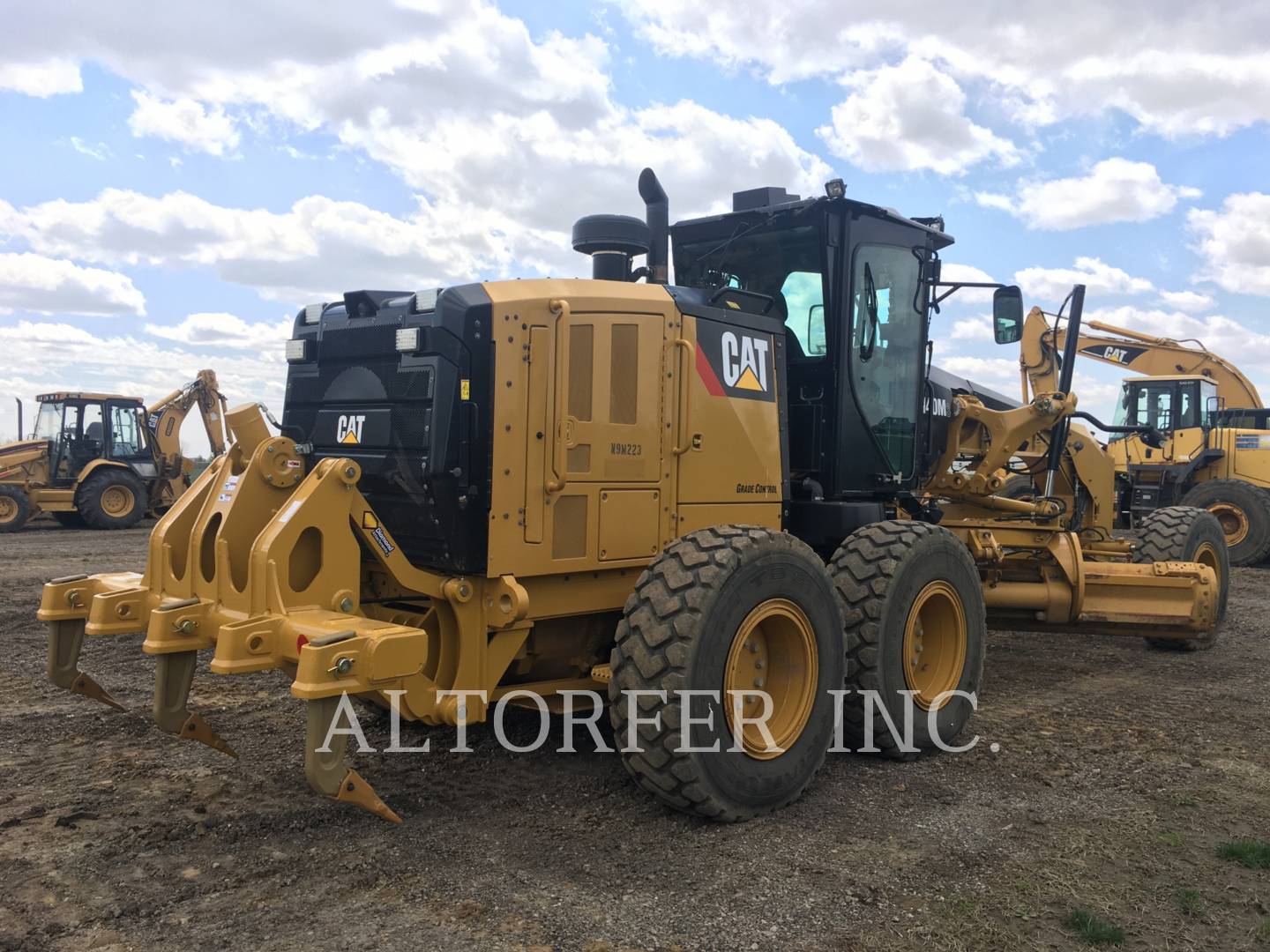 2016 Caterpillar 140M3 R Grader - Road