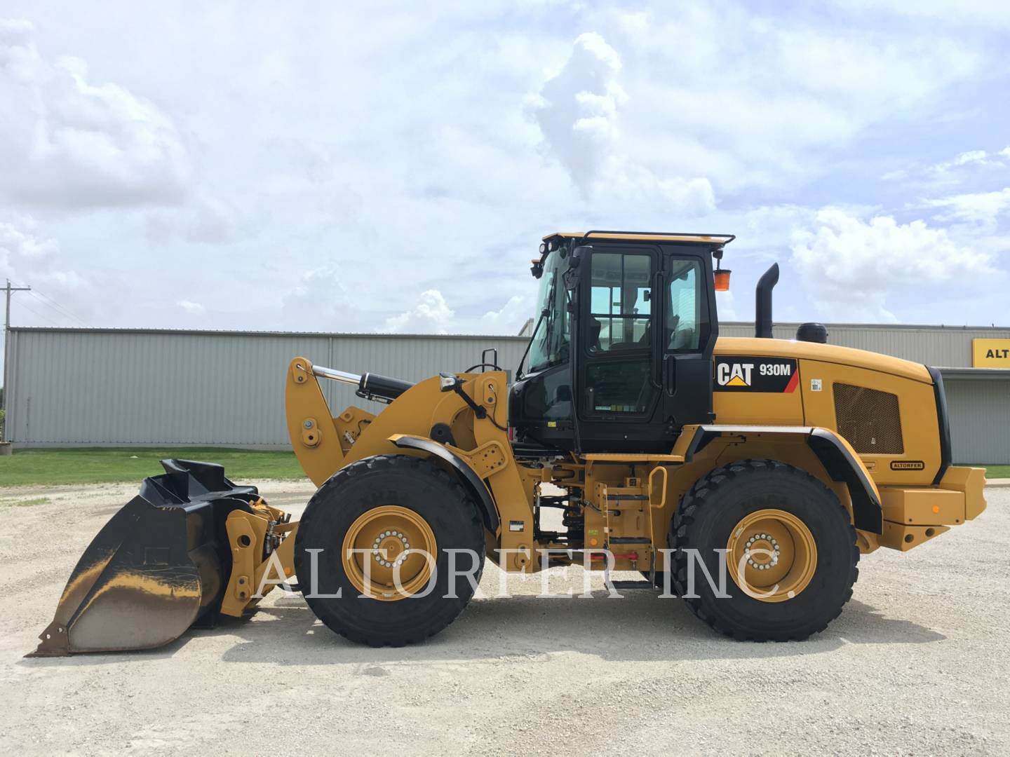 2017 Caterpillar 930M Wheel Loader