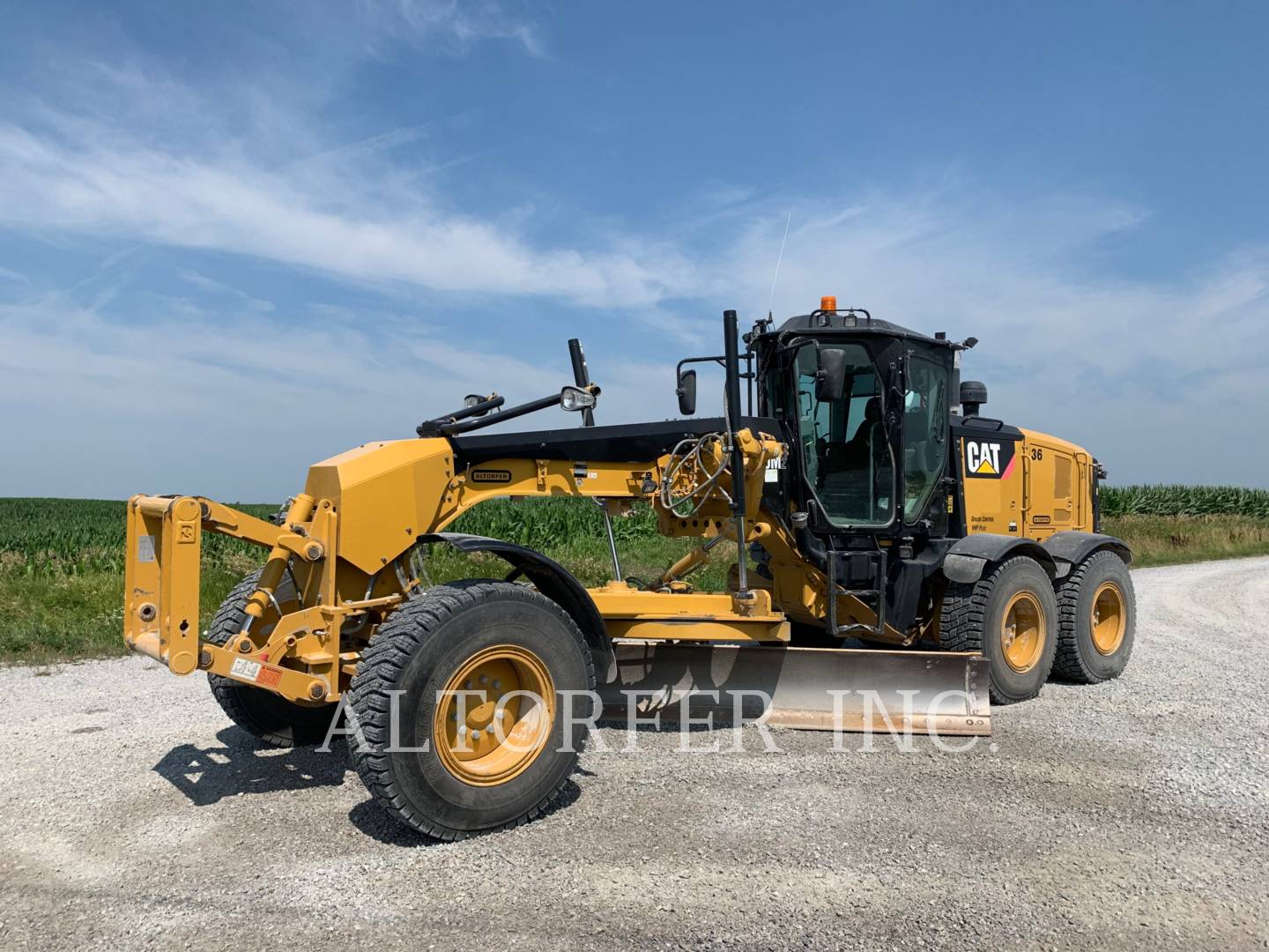 2013 Caterpillar 140M2 Grader - Road