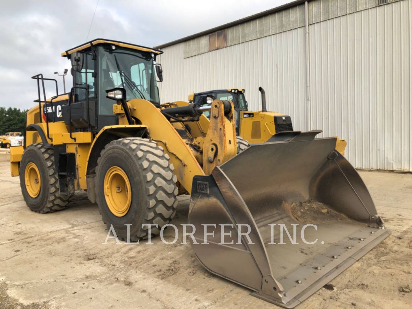 2017 Caterpillar 950M Wheel Loader