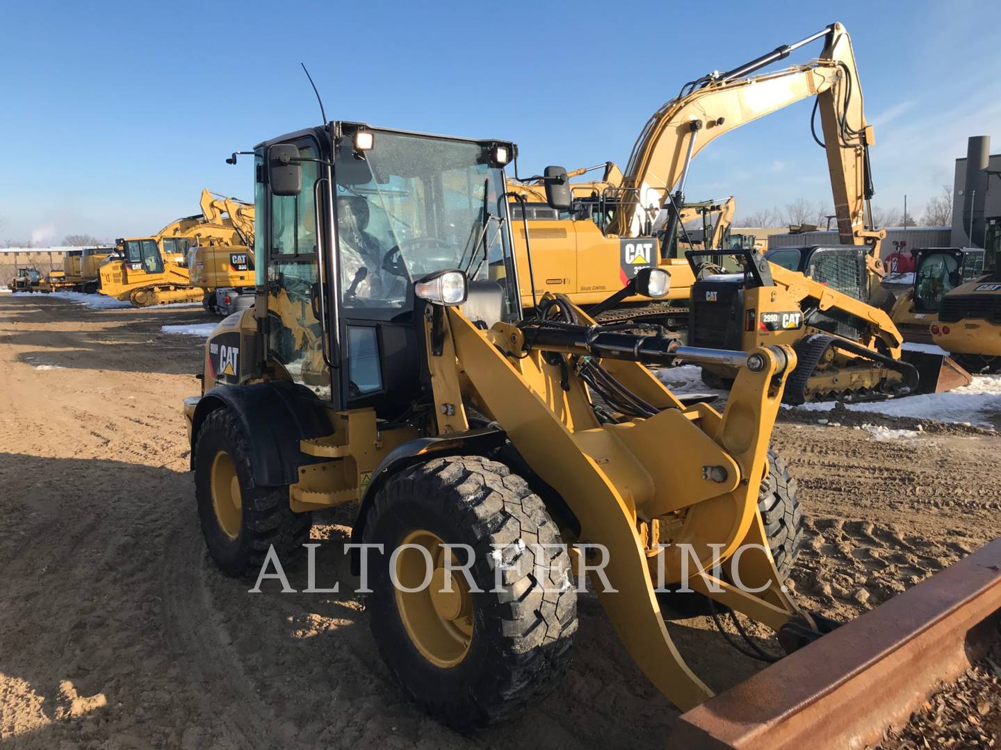 2010 Caterpillar 908H Wheel Loader