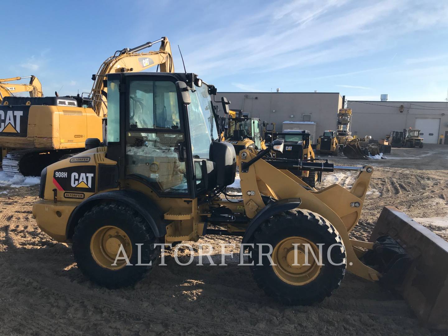 2010 Caterpillar 908H Wheel Loader