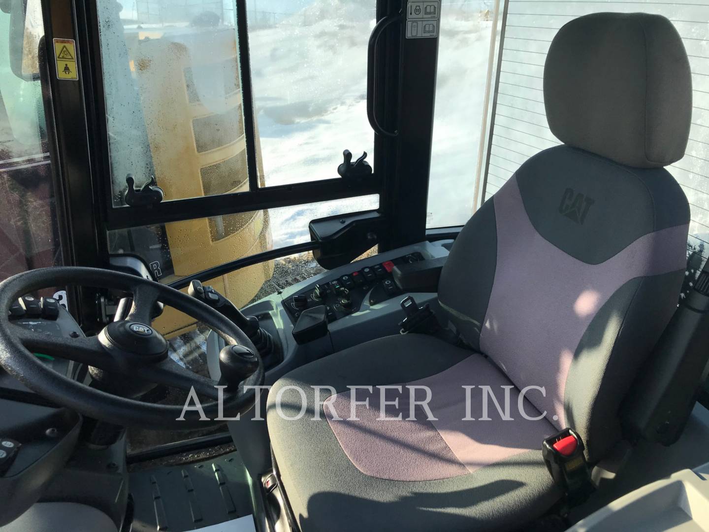 2010 Caterpillar 908H Wheel Loader