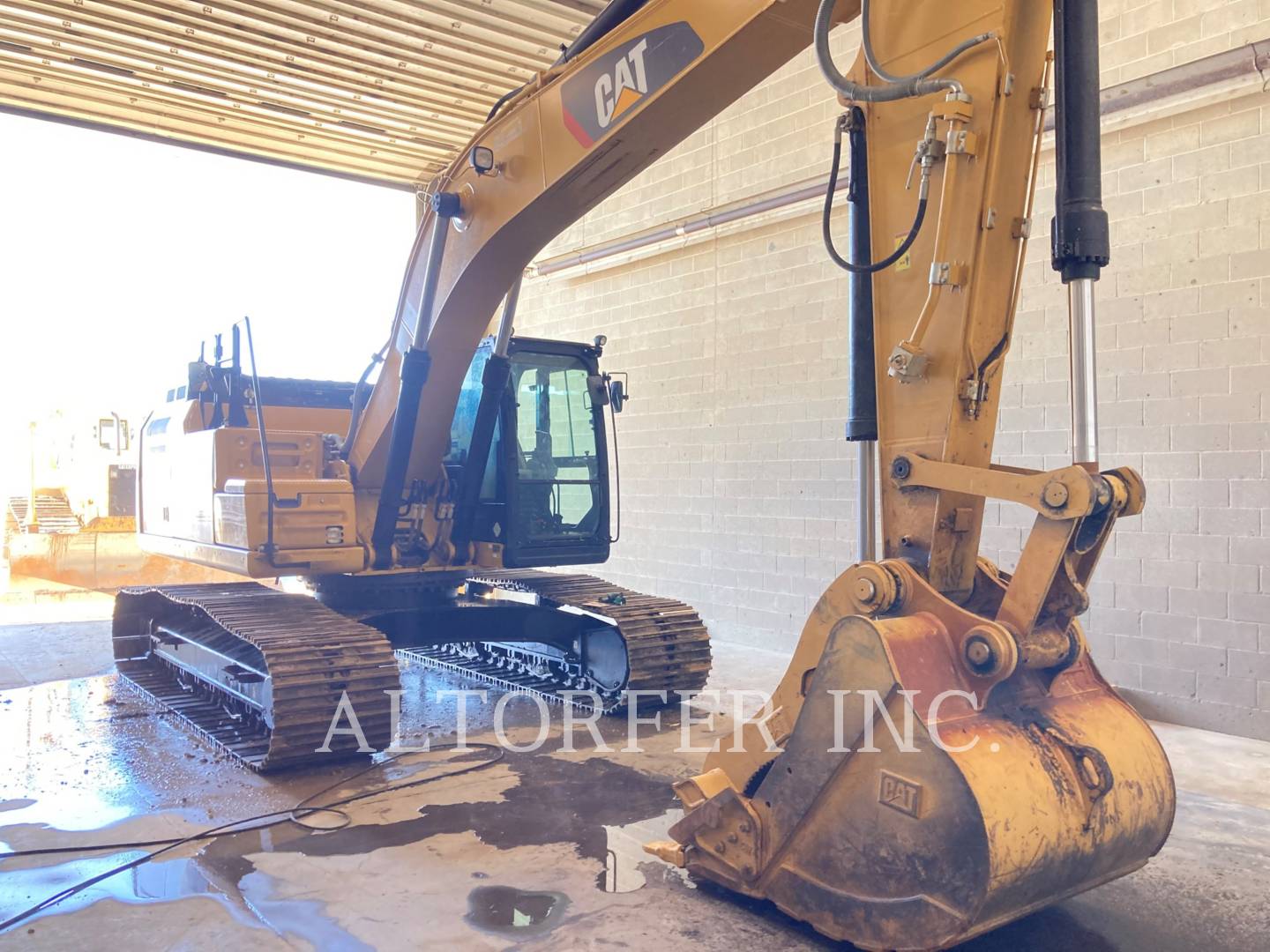 2018 Caterpillar 326FL TH Excavator