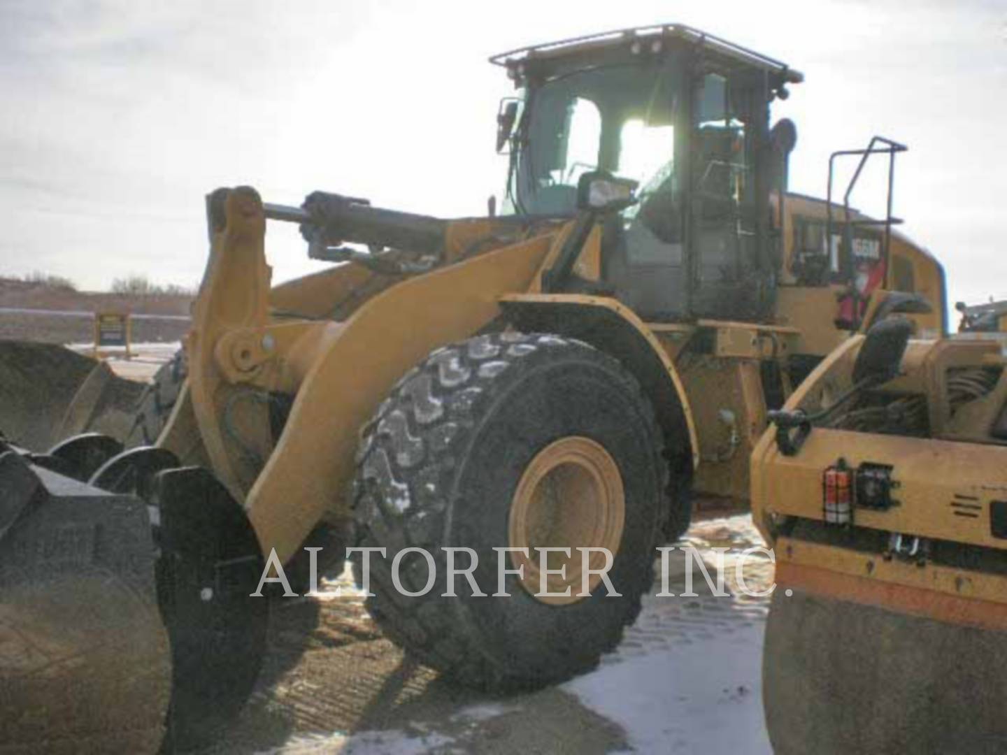 2018 Caterpillar 966M Wheel Loader