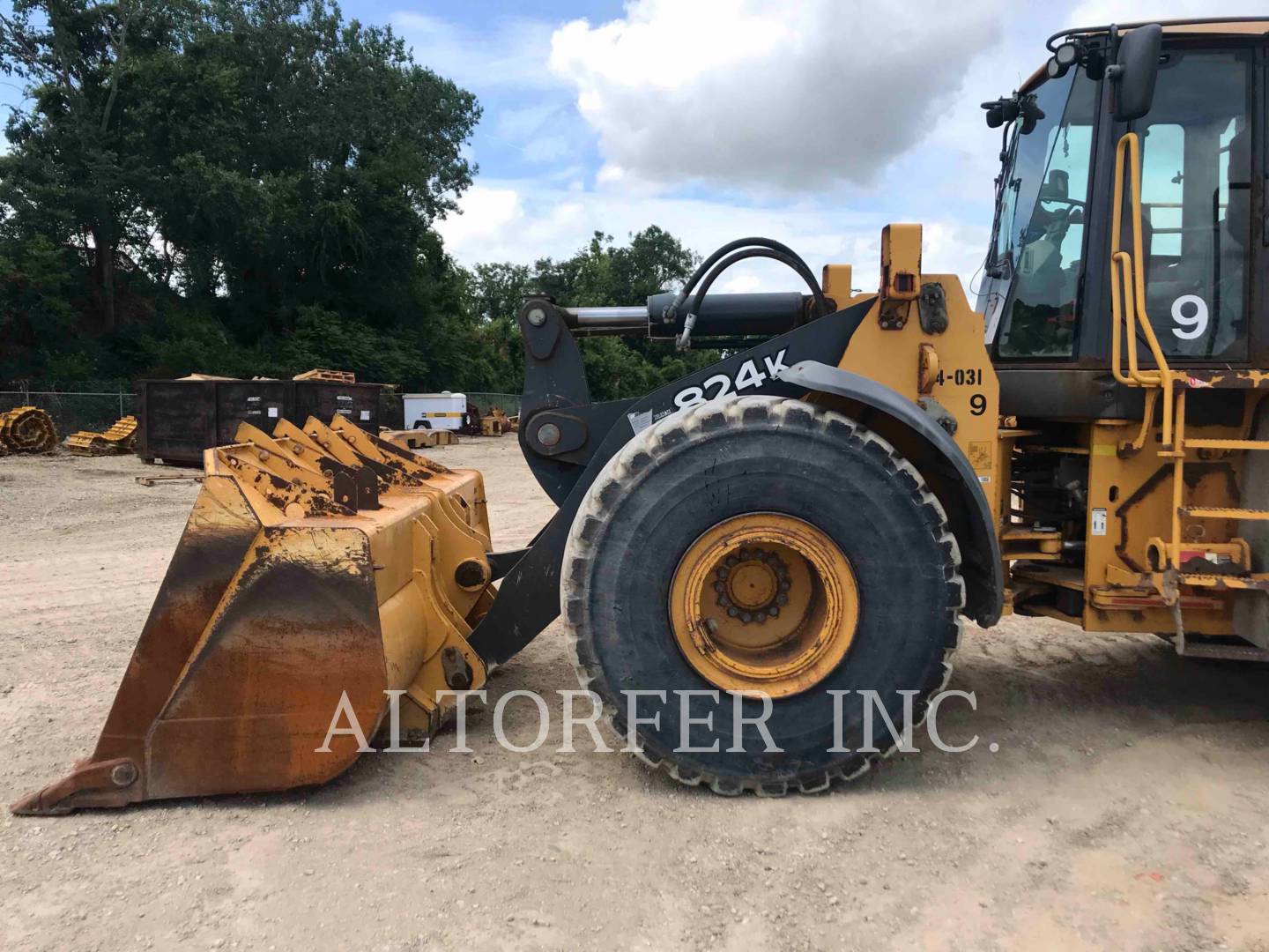 2010 John Deere 824K Wheel Loader