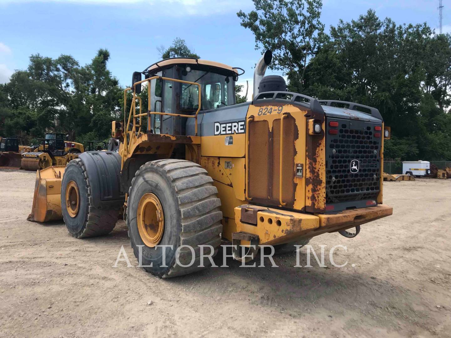 2010 John Deere 824K Wheel Loader