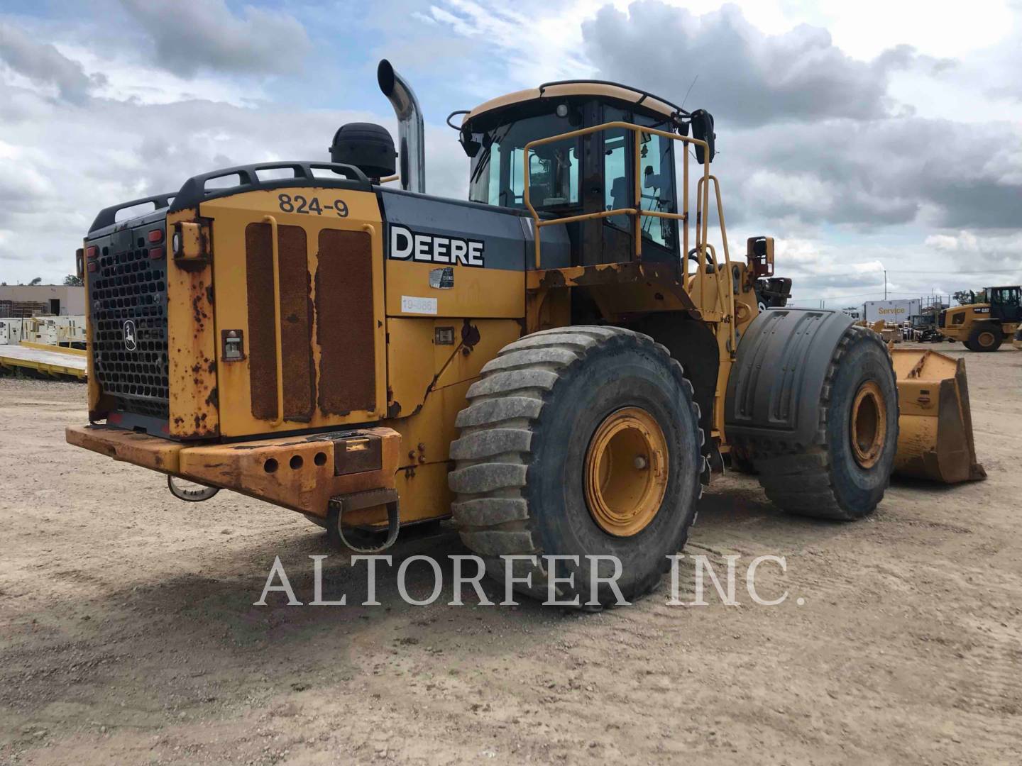 2010 John Deere 824K Wheel Loader