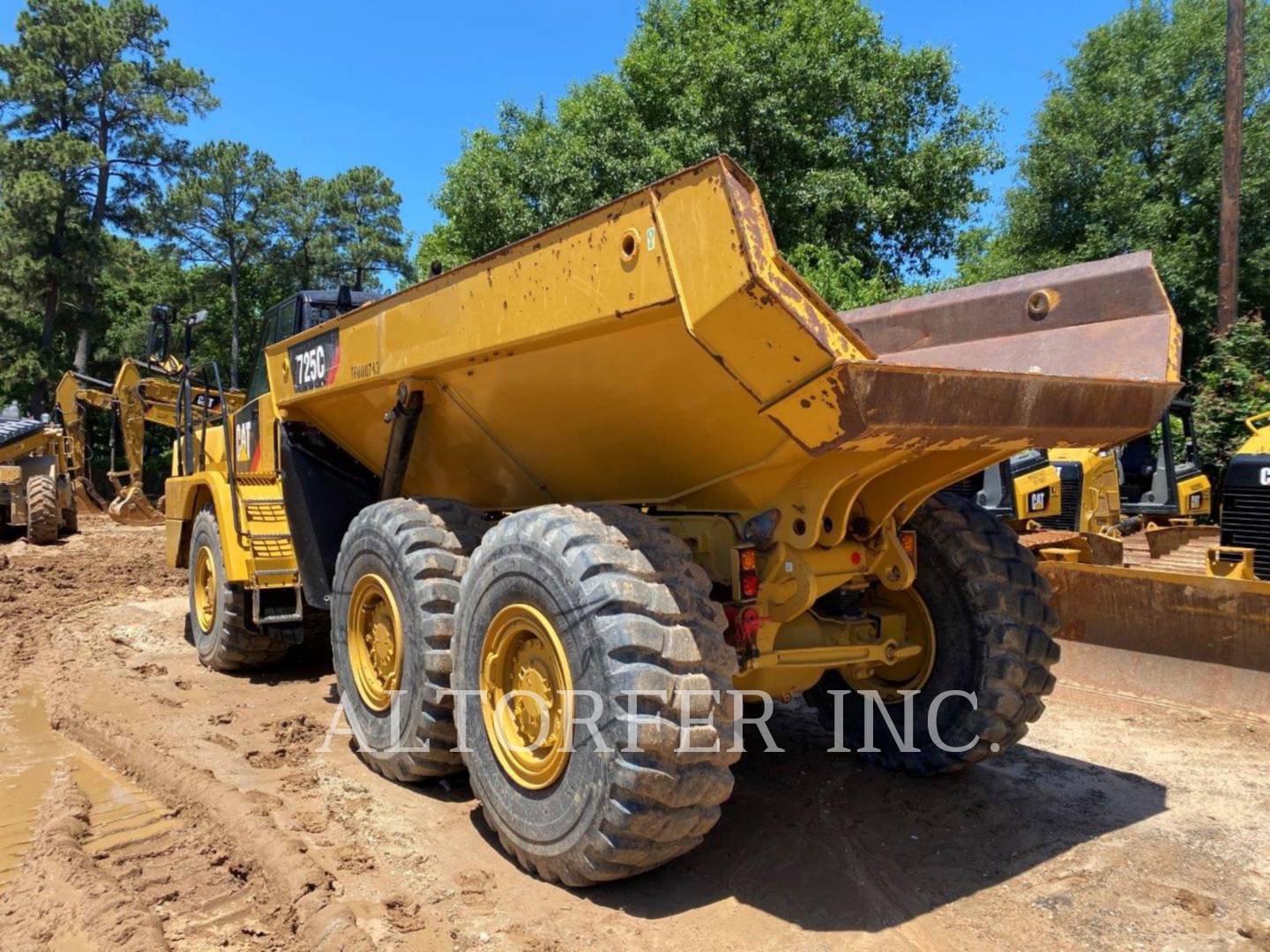 2016 Caterpillar 725C Articulated Truck