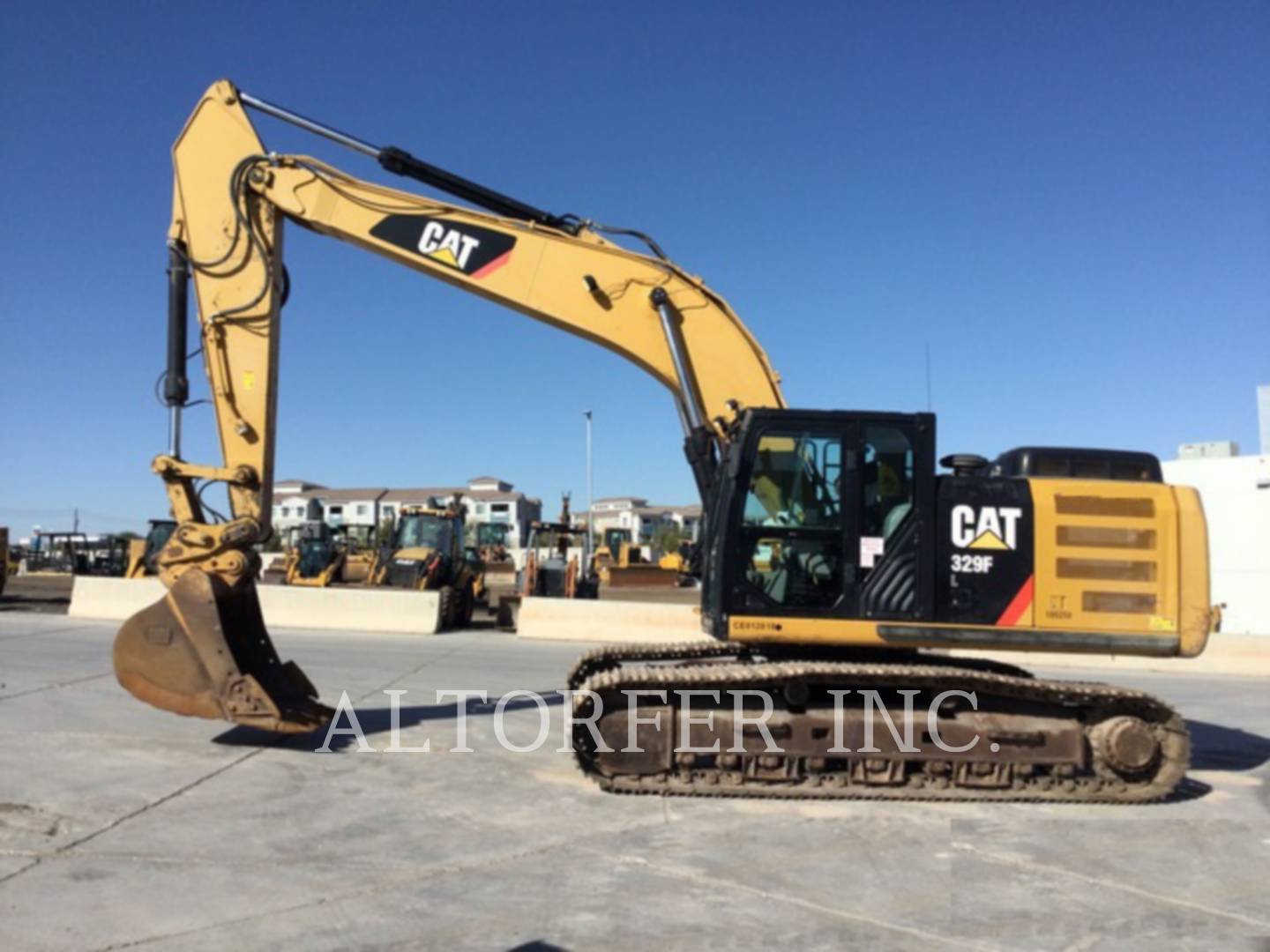 2015 Caterpillar 329FL Excavator