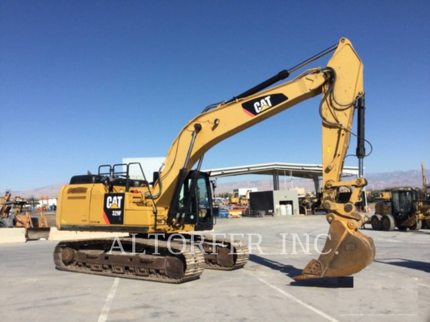 2015 Caterpillar 329FL Excavator