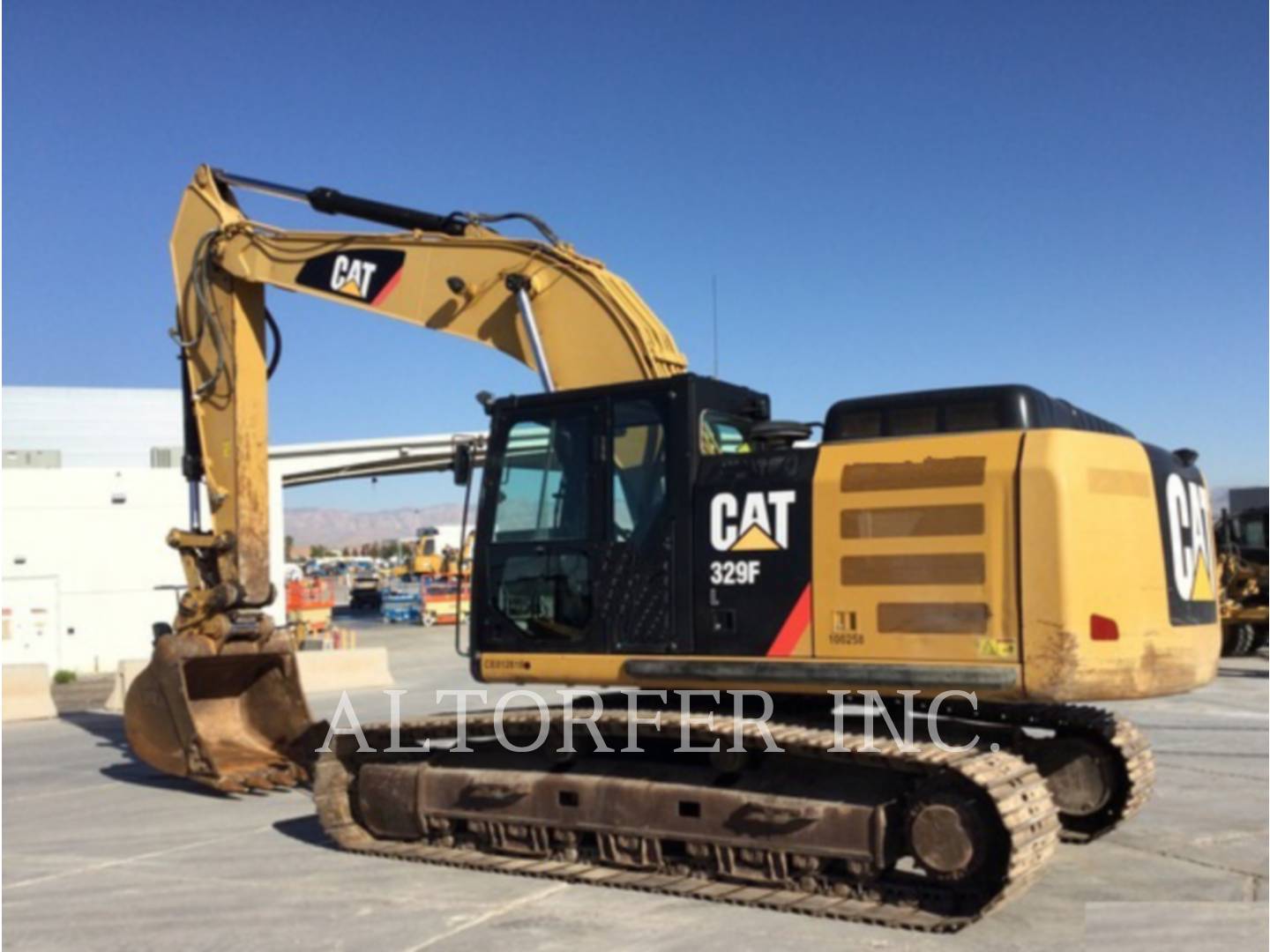 2015 Caterpillar 329FL Excavator