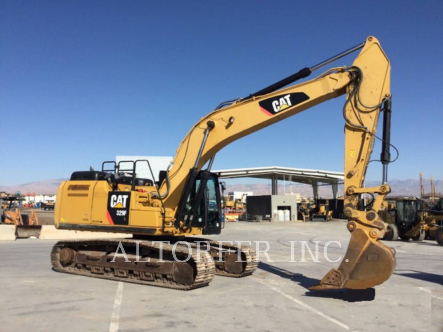 2015 Caterpillar 329FL Excavator