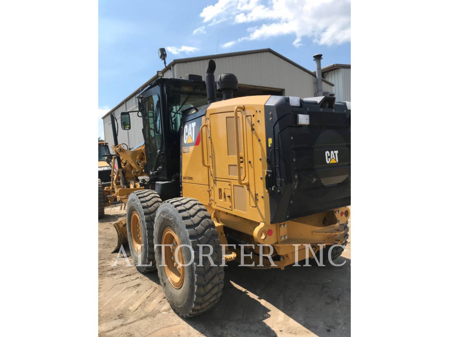 2018 Caterpillar 12M3 AWD Grader - Road