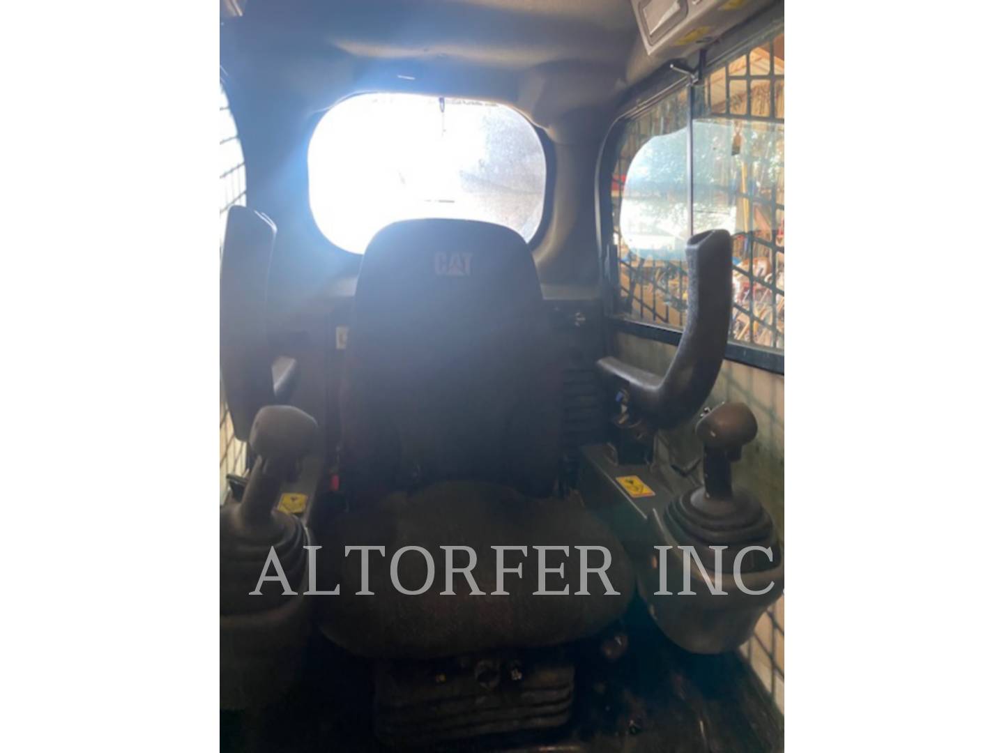 2017 Caterpillar 242D Skid Steer Loader