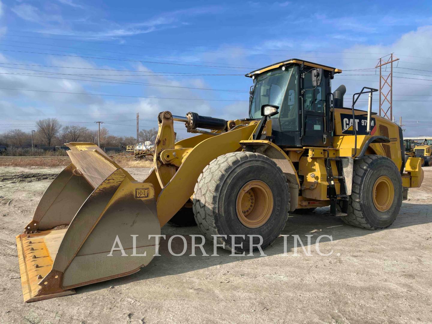 2017 Caterpillar 972M Wheel Loader