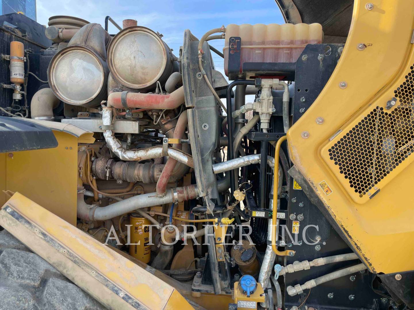 2017 Caterpillar 972M Wheel Loader