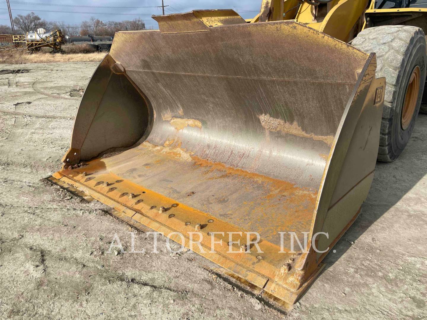 2017 Caterpillar 972M Wheel Loader