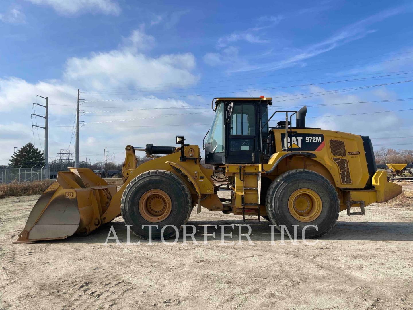 2017 Caterpillar 972M Wheel Loader