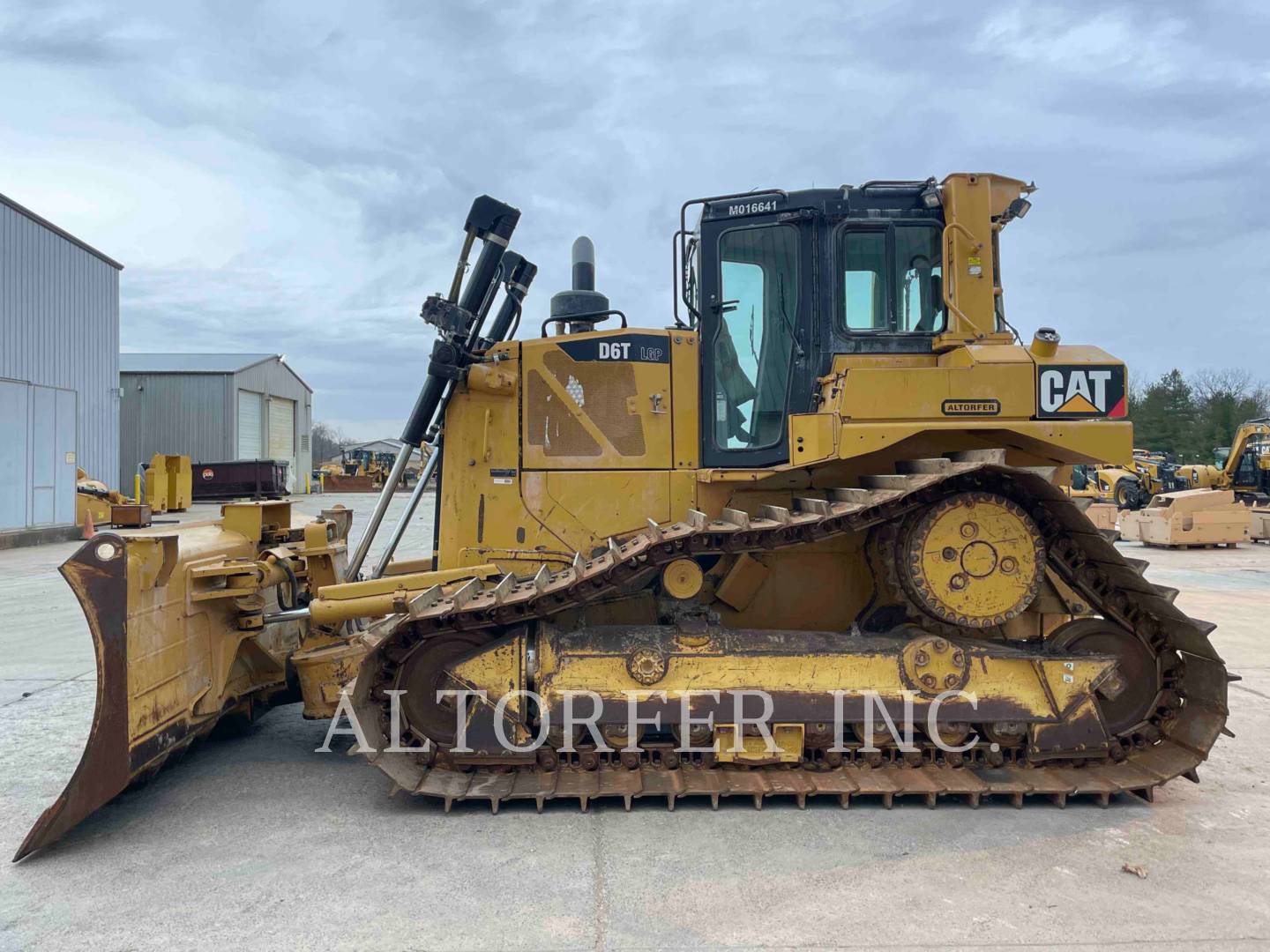 2011 Caterpillar D6T LGPPAT Dozer