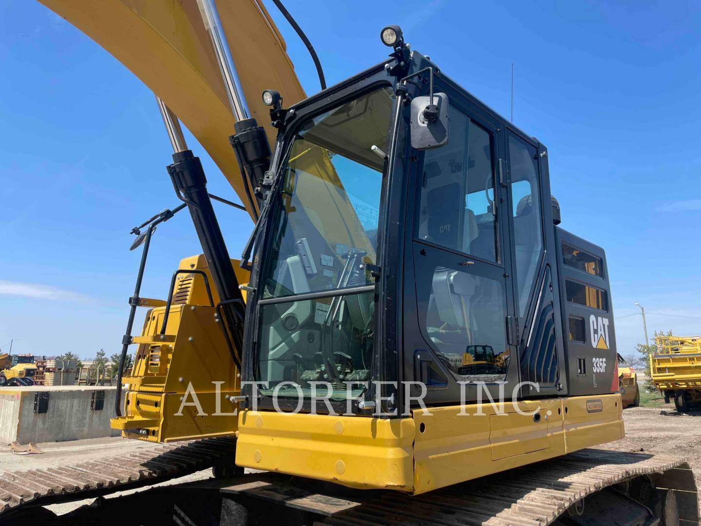 2019 Caterpillar 335F CR TH Excavator