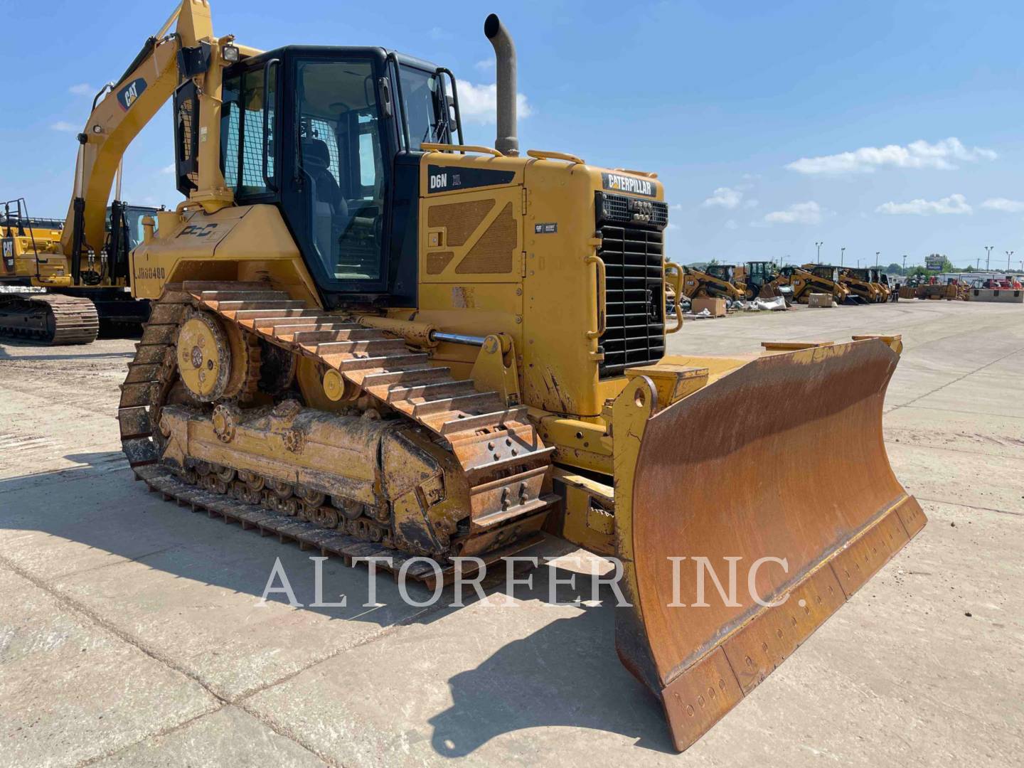 2011 Caterpillar D6N XL W Dozer