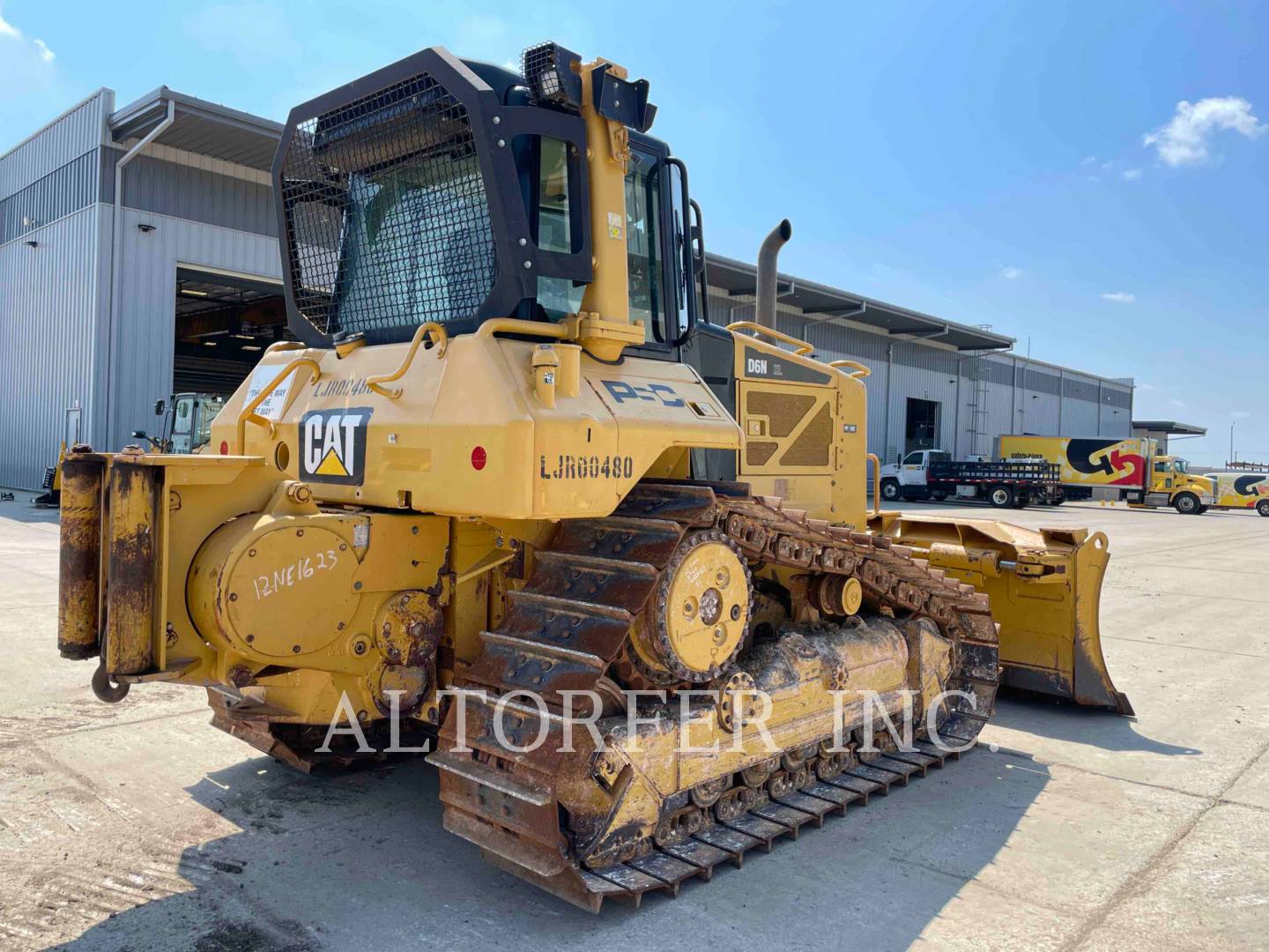 2011 Caterpillar D6N XL W Dozer