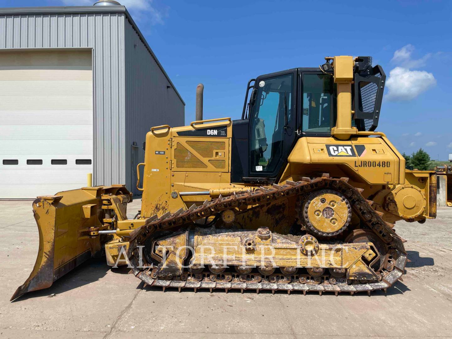 2011 Caterpillar D6N XL W Dozer