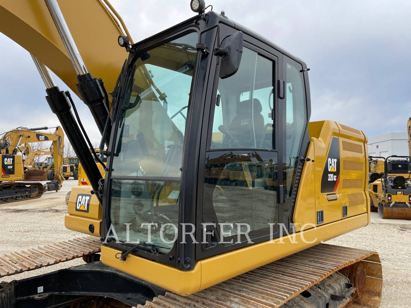 2019 Caterpillar 320 GC TH Excavator