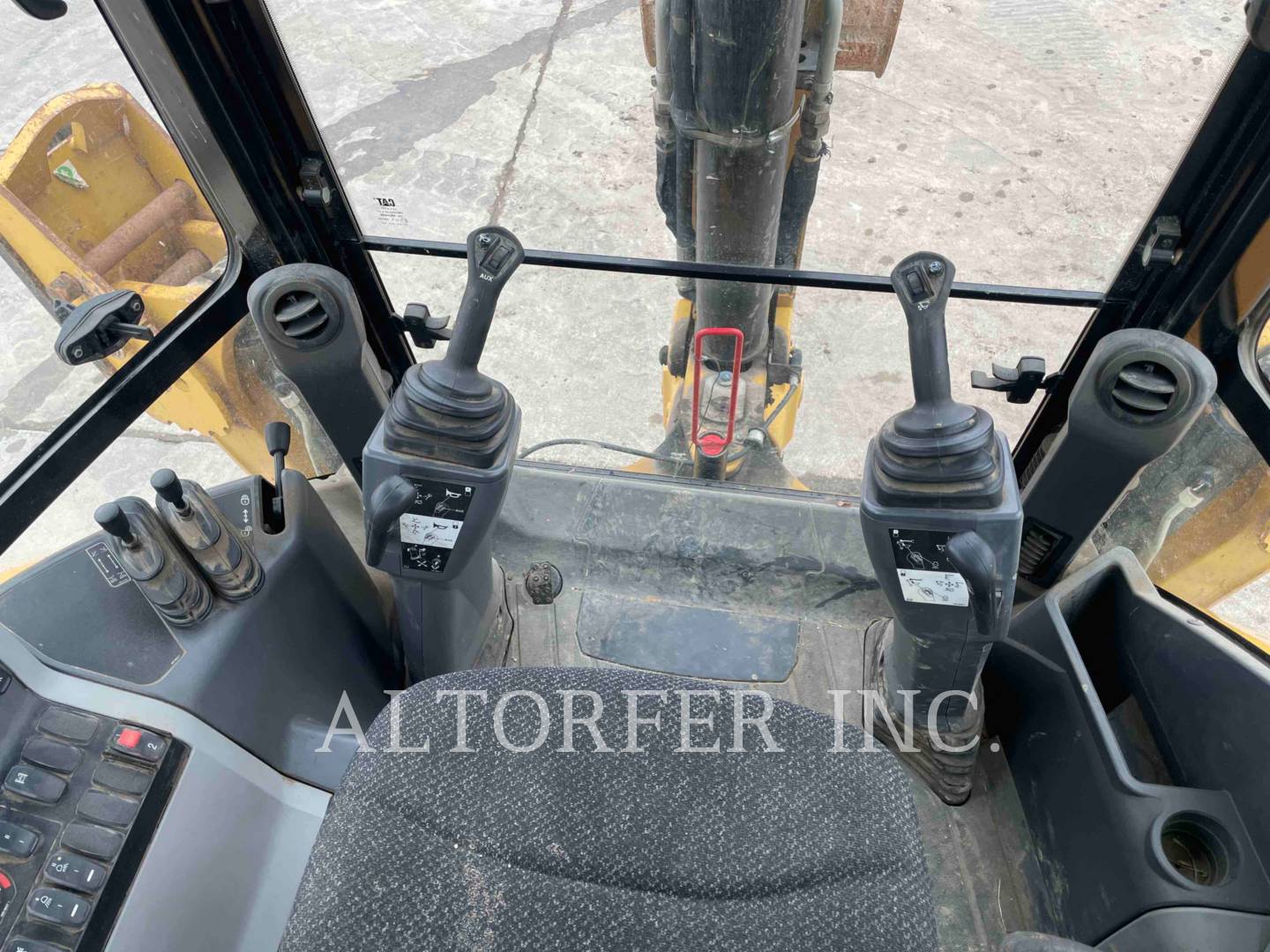 2017 Caterpillar 420F2ST Tractor Loader Backhoe