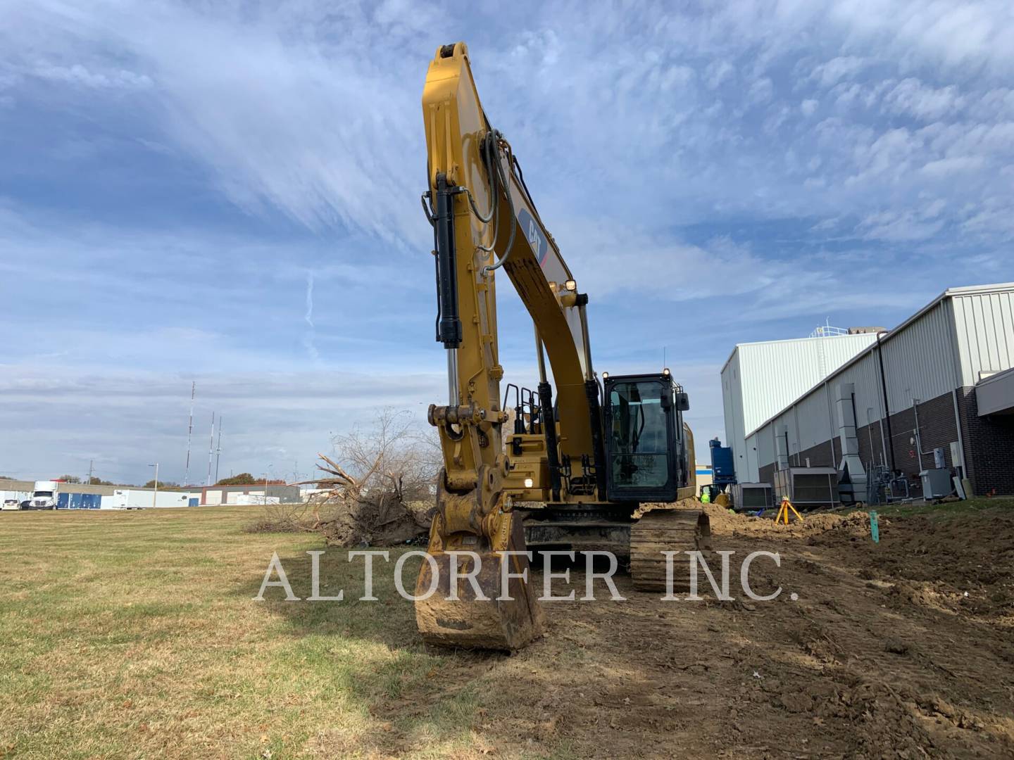 2017 Caterpillar 330FL Excavator