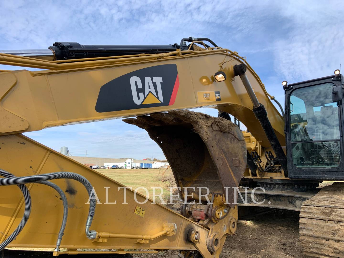 2017 Caterpillar 330FL Excavator