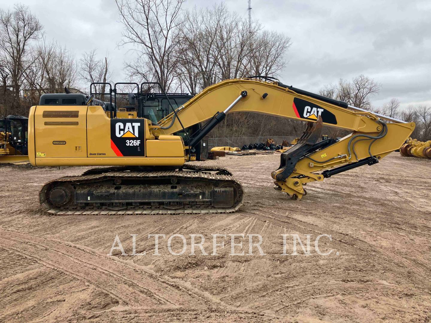 2018 Caterpillar 326FL TH Excavator