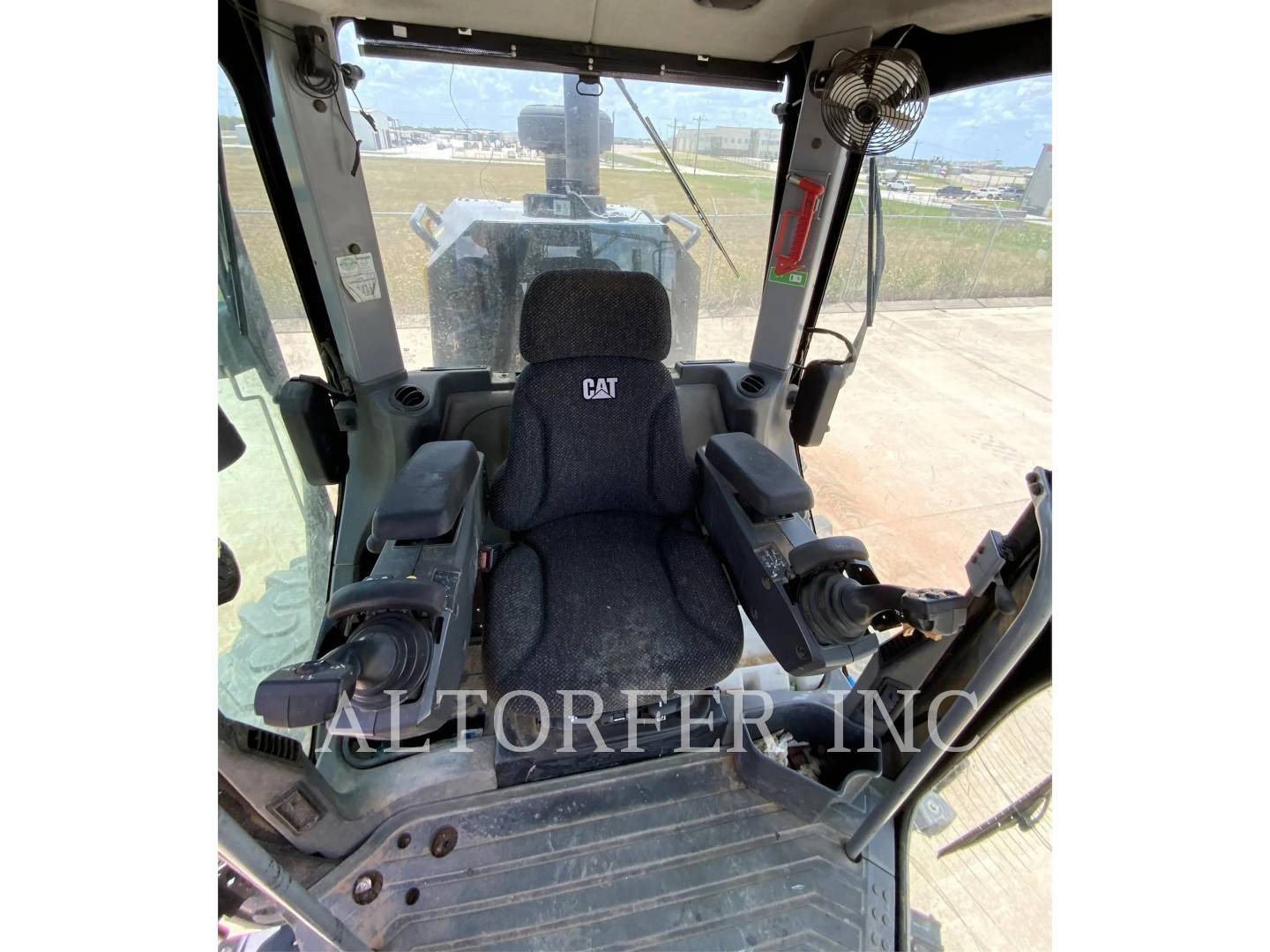 2016 Caterpillar 12M3 Grader - Road