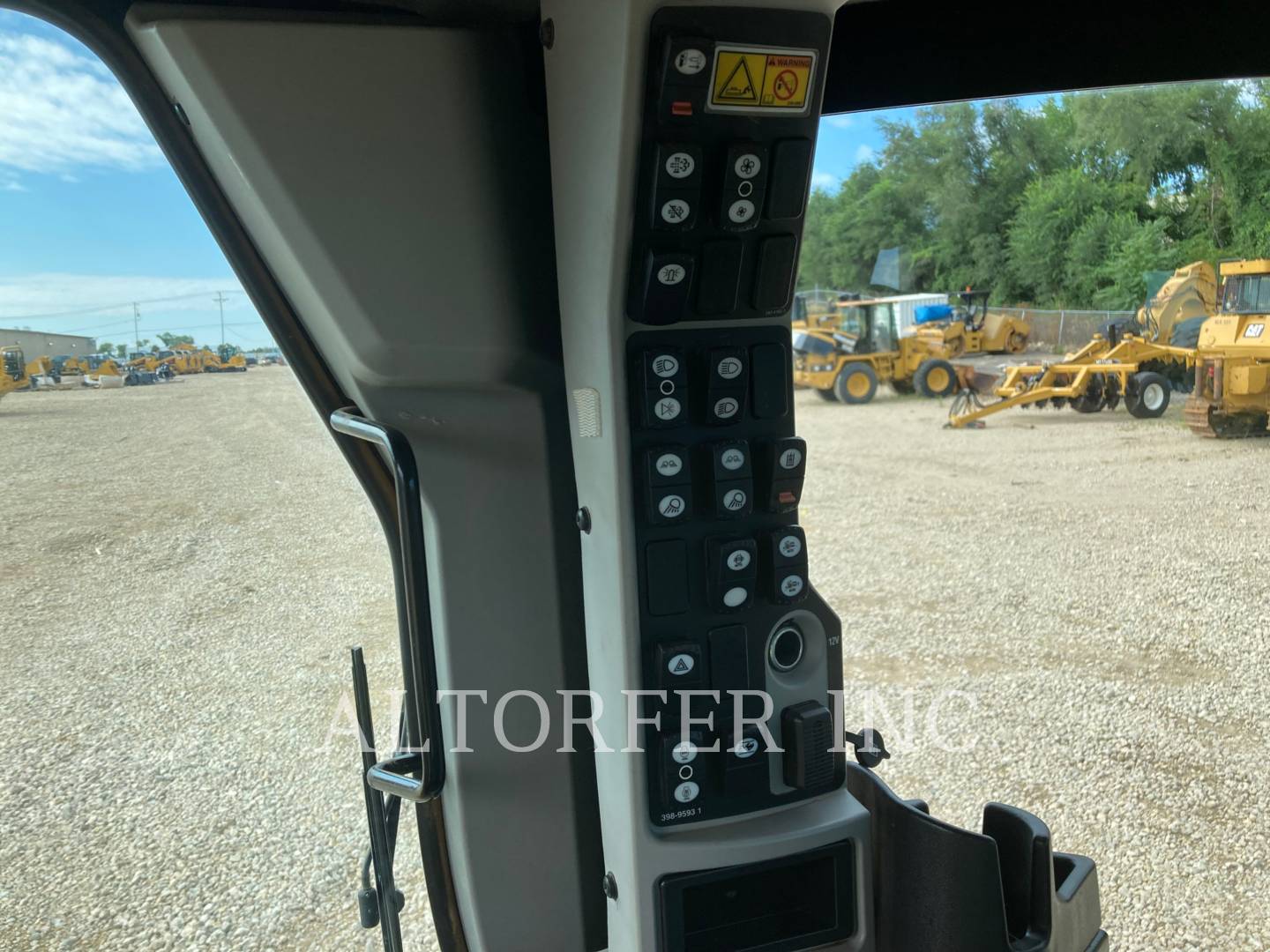 2016 Caterpillar 12M3 Grader - Road