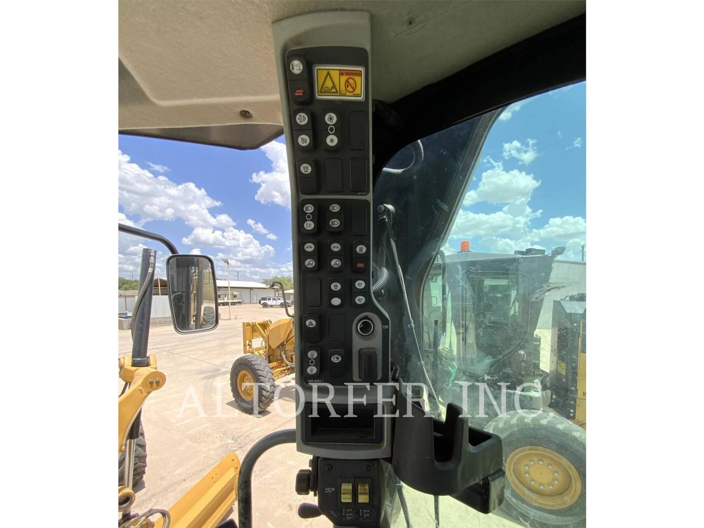 2016 Caterpillar 12M3 Grader - Road