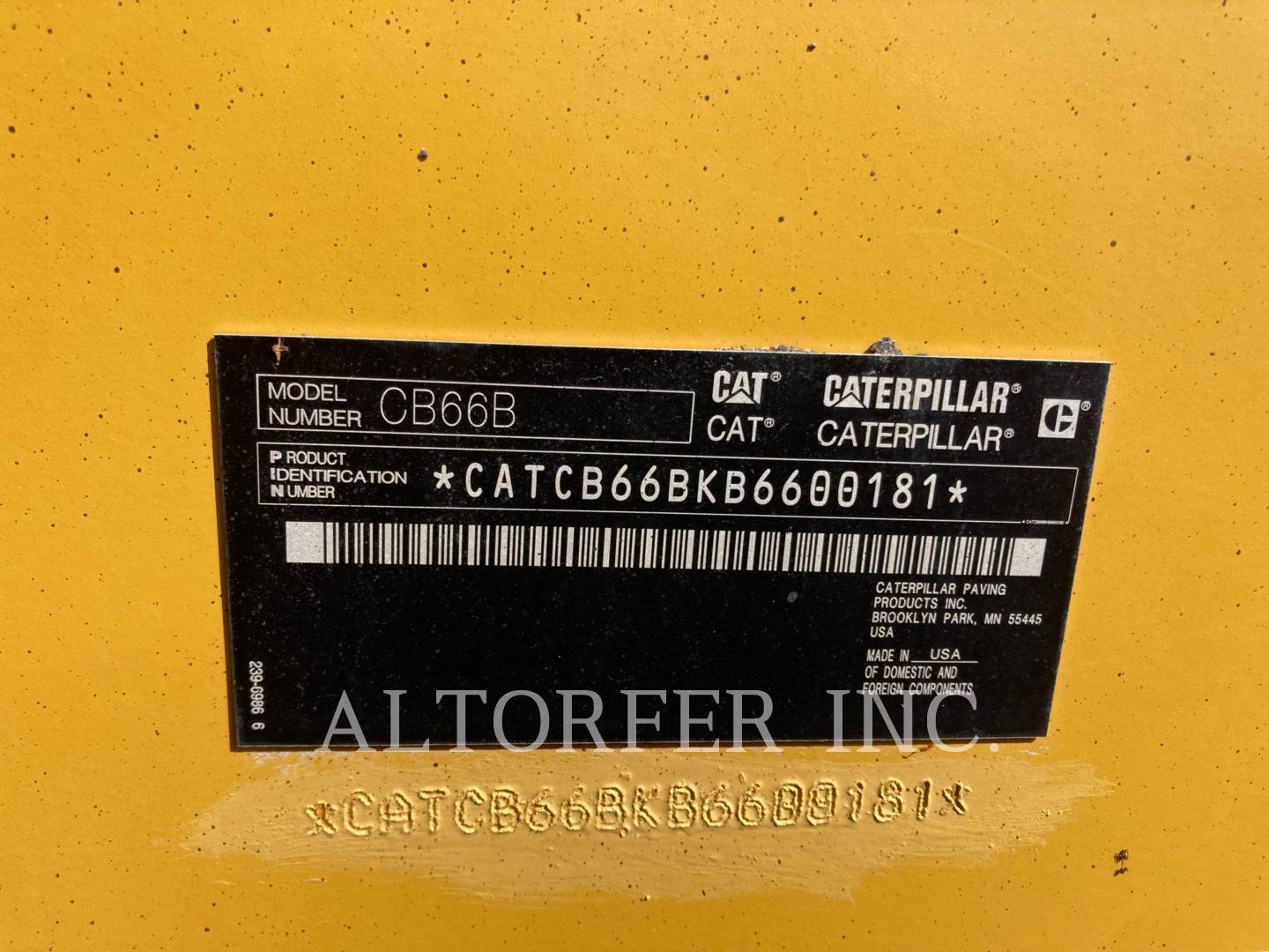 2016 Caterpillar CB66B Vibratory Double