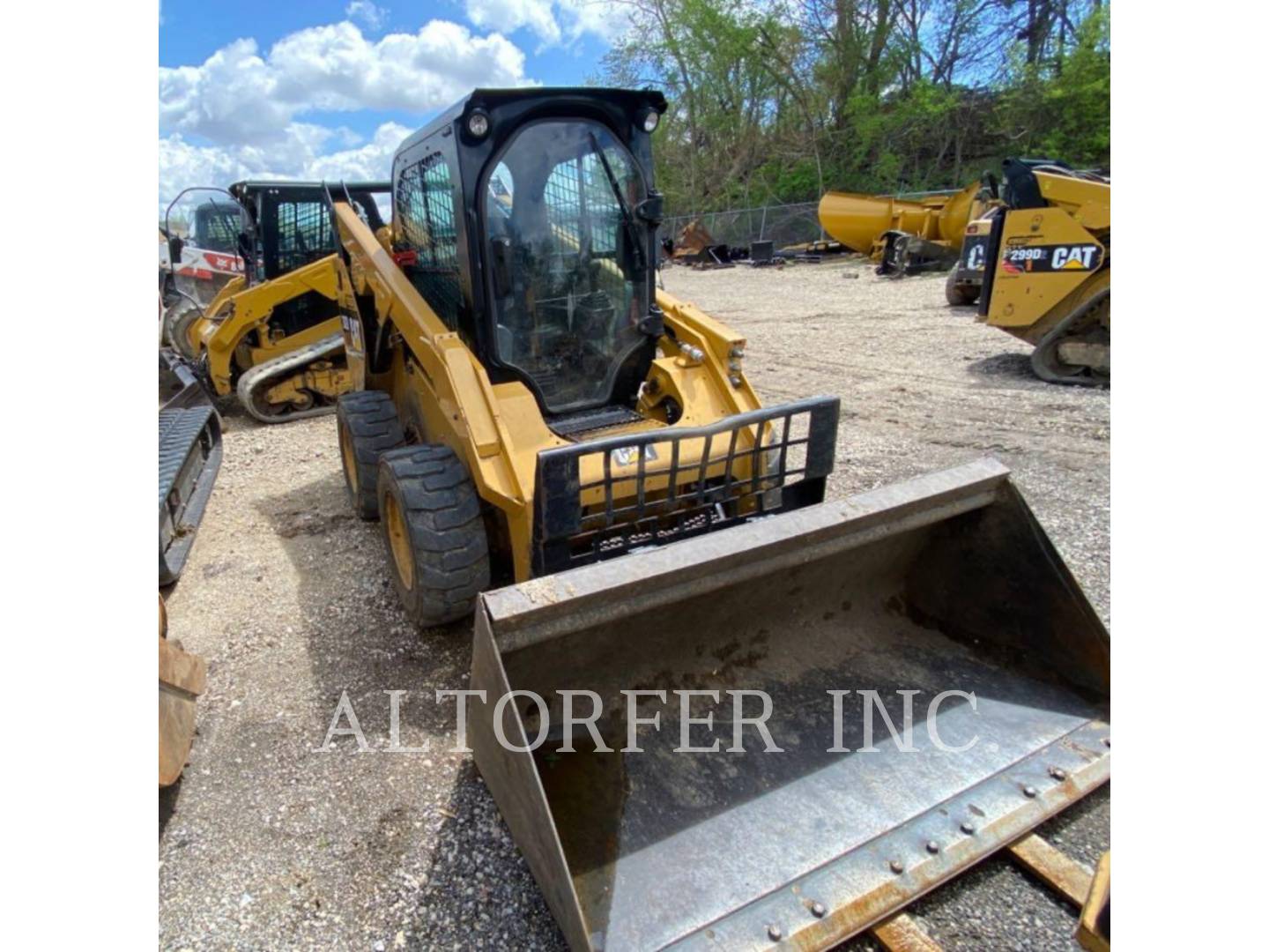 2015 Caterpillar 262D Skid Steer Loader