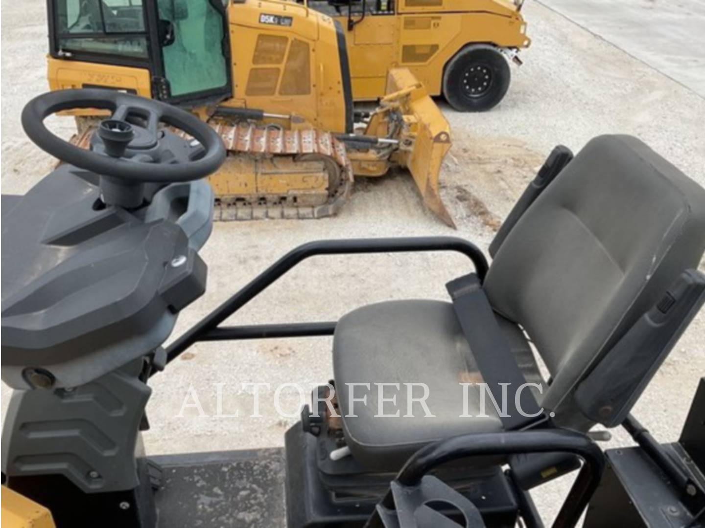 2017 Caterpillar AP1055F Vibratory Double