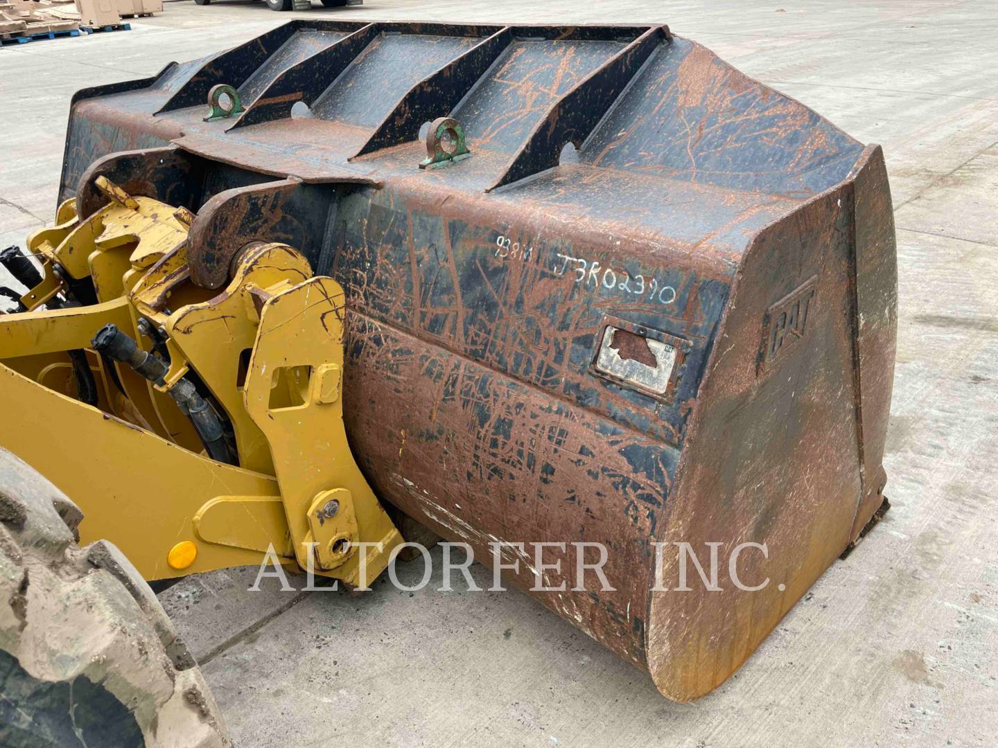 2016 Caterpillar 938M Dozer