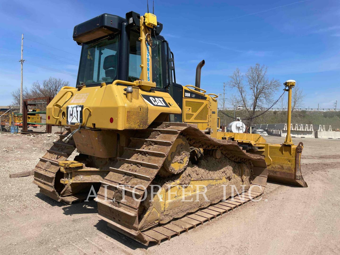 2014 Caterpillar D6N LGP Dozer