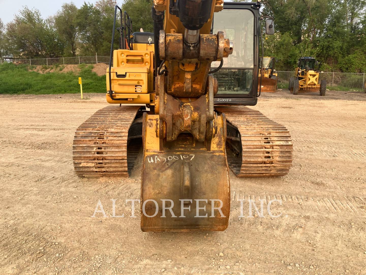 2015 Caterpillar 329FL Excavator